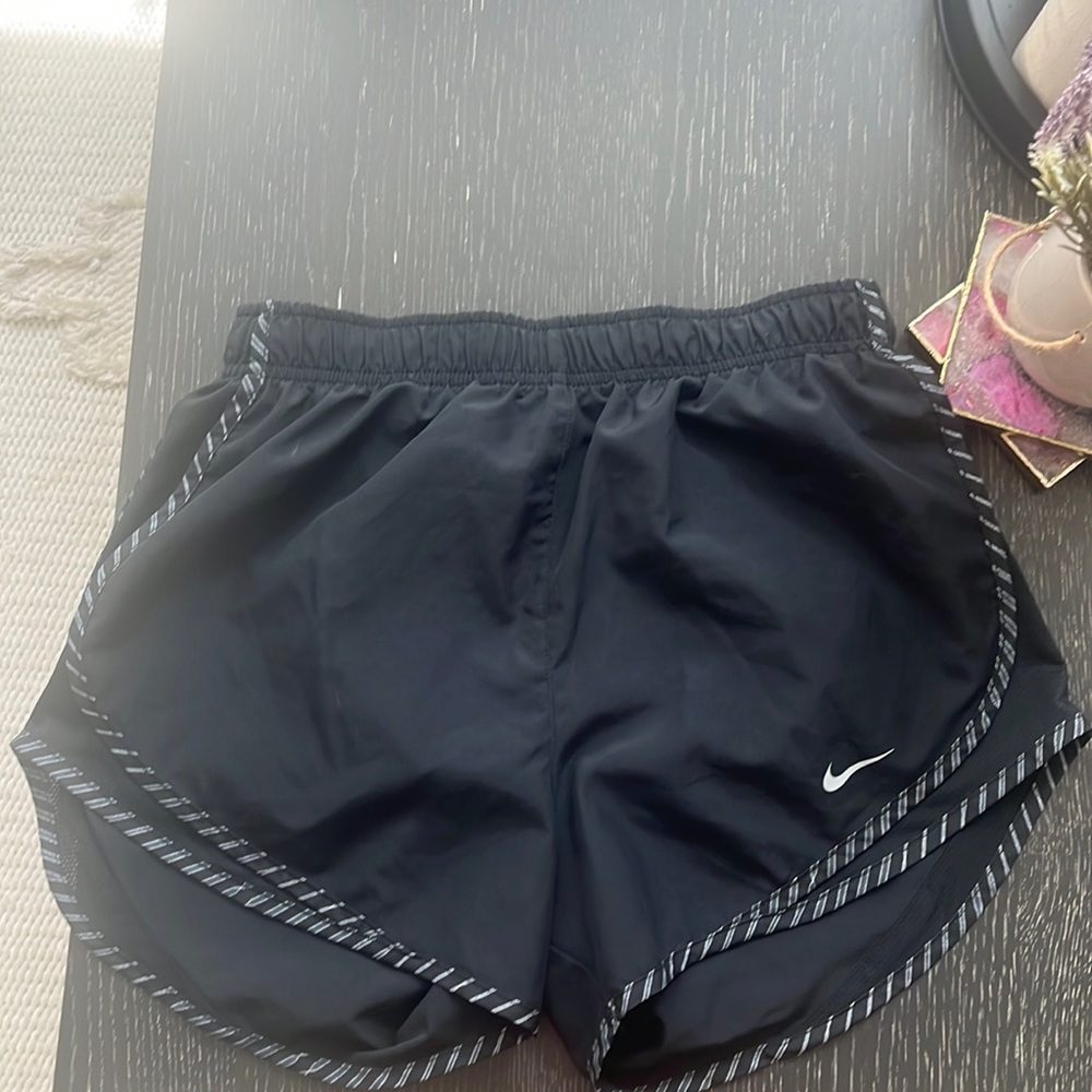 size small black nike shorts
